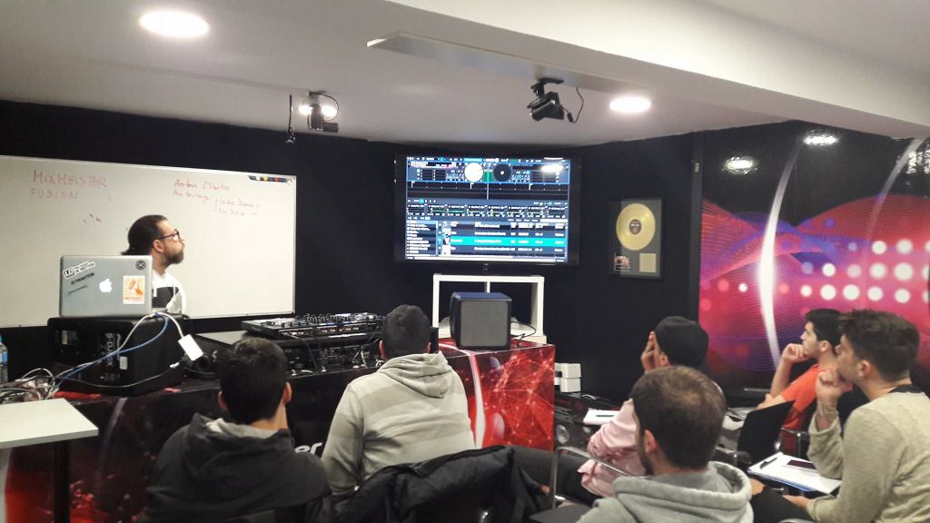 PLASTIC IBIZA en Ibiza Blau&nbsp;Music