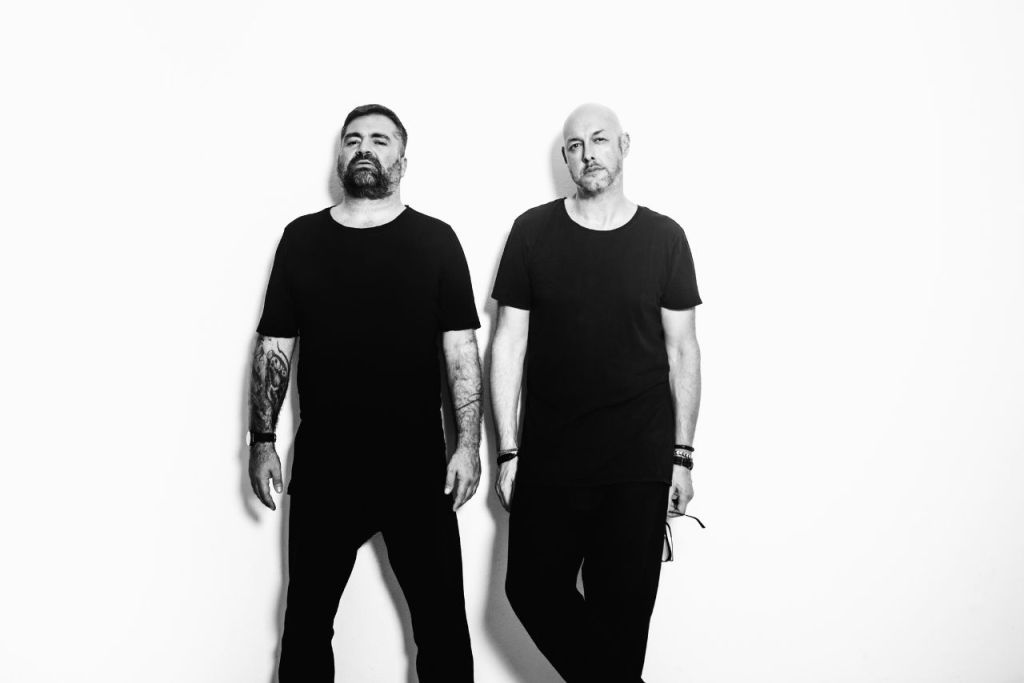 Pig & Dan se unen a Siavash en ‘Call The&nbsp;Hitman’