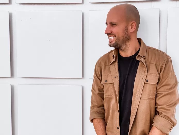 Thierry está de vuelta con su último himno de baile, ‘Talk About&nbsp;Us’