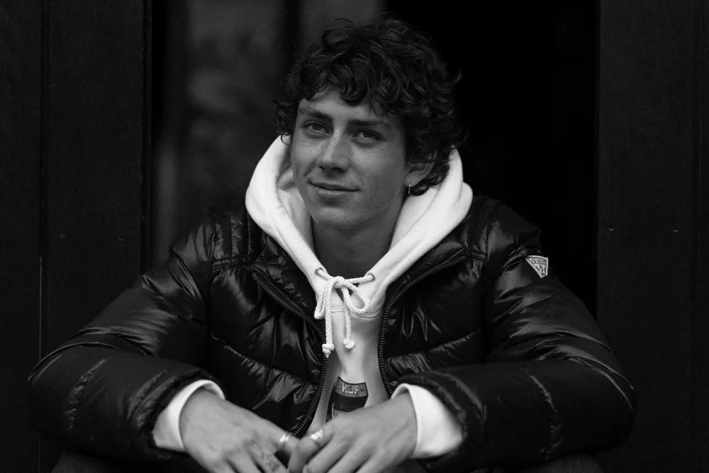 Josh Richards lanza ‘Metal’ con el remix de Stan&nbsp;Kolev